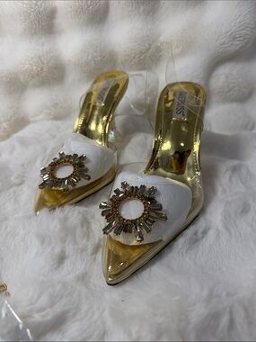 Gold & White Jewel-Embellished Pointed Mules